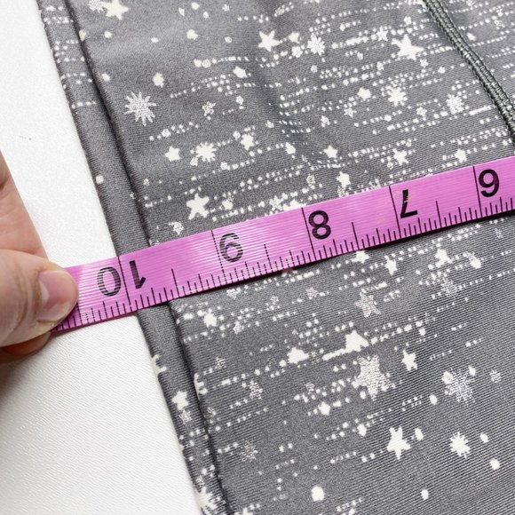 Aerie Play Leggings Silver Grey Star Print - Picture 8 of 9